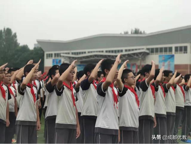 43ec1aa7a61f4461bc2200dd4b821e80.jpg